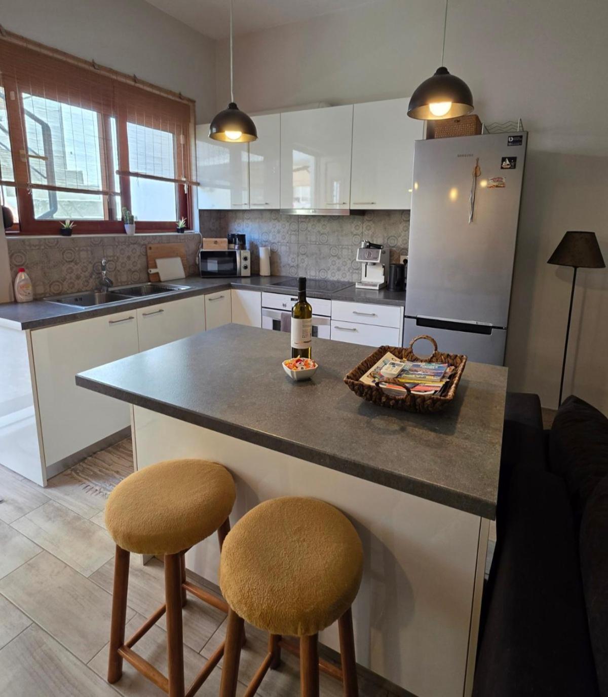 Charming Garden Apartment Rhodes City Bagian luar foto